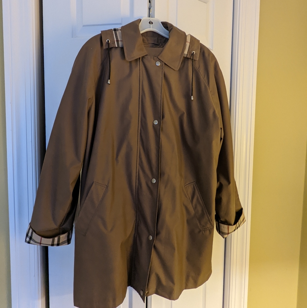 Ladies Burberry hooded Rain Jacket